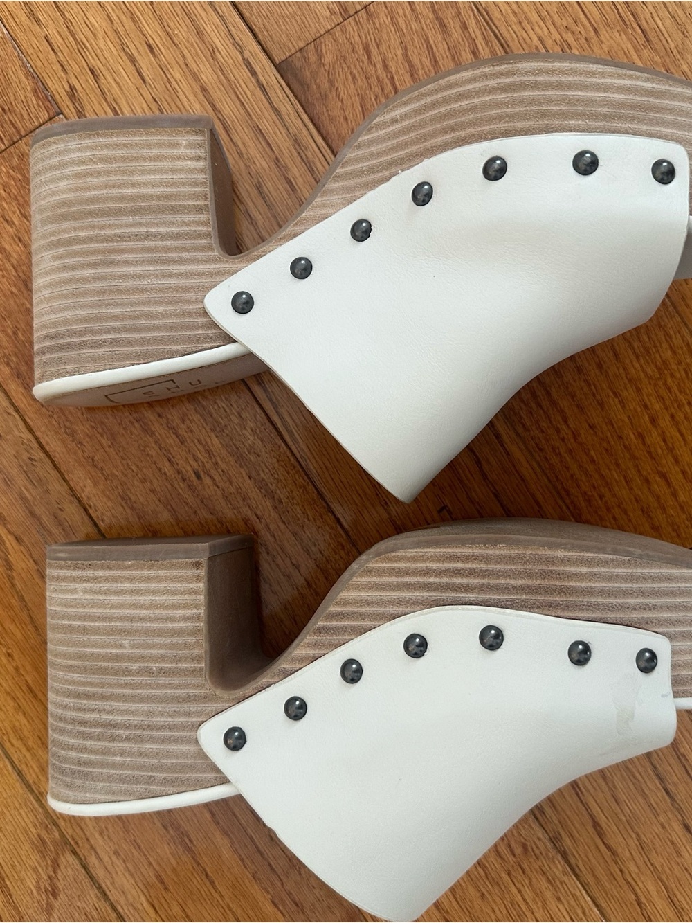 SHUSHOP Cream Platform Mule Sandals with Stud Accents size 9 - Picture 3 of 9